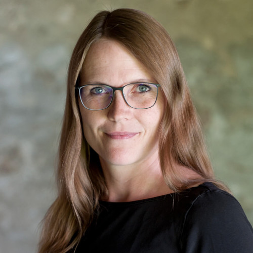 Silvia_Gruner_Buero_Mono_Kundenstimme_500 Silvia Gruener Kundenstimme